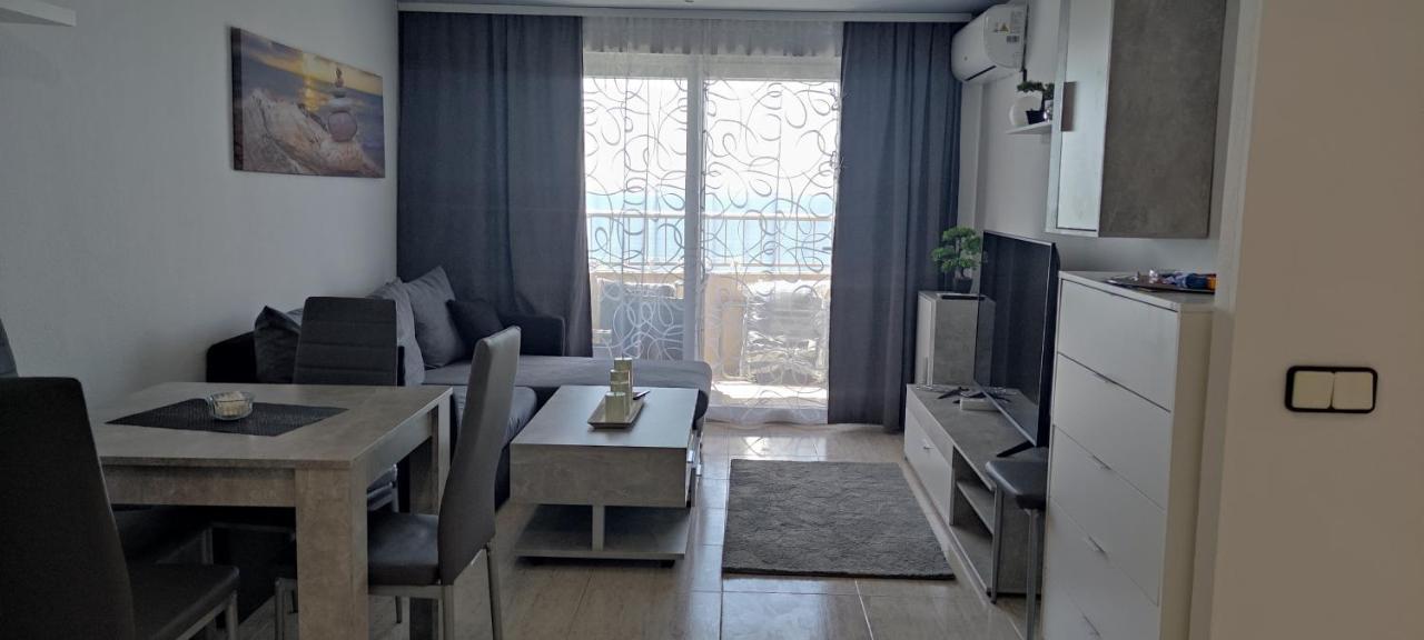 Na Plazy W Apartment La Manga del Mar Menor